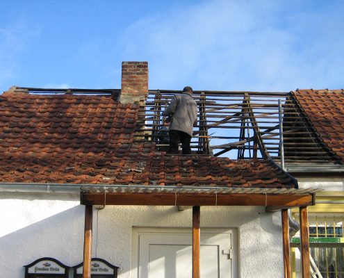 Dachinstandsetzung des Vereinsheimes „Veilchen“ im Jahr 2007